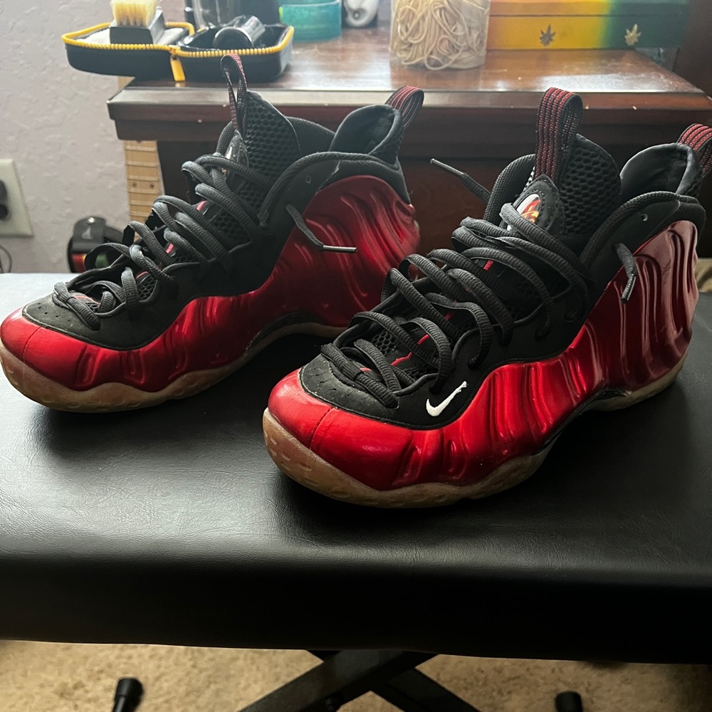 NIKE FOAMPOSITE - RED/BLACK - 9.5 M / 11 W